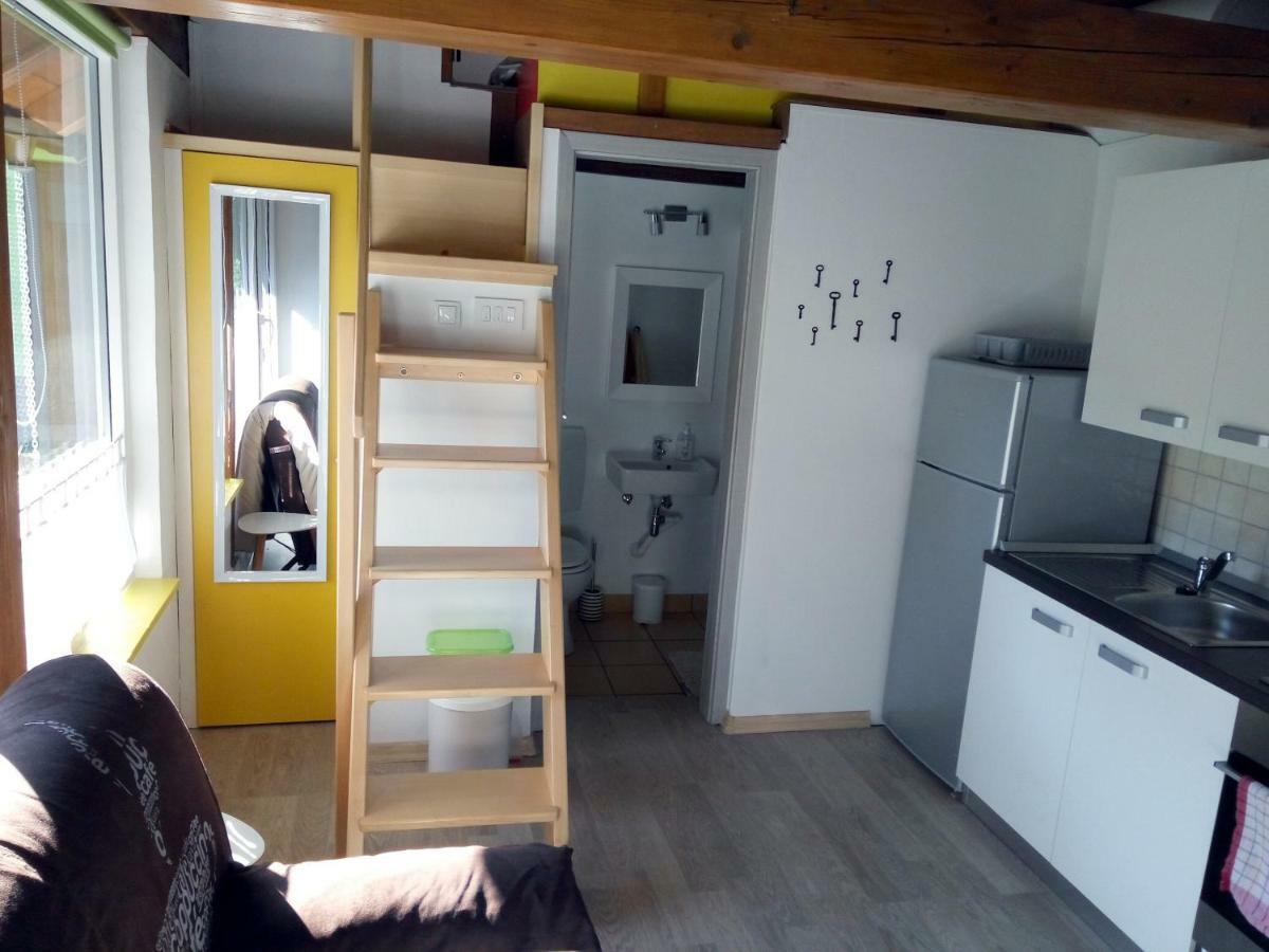 Tiny House With A Big Heart Villa Postojna Luaran gambar